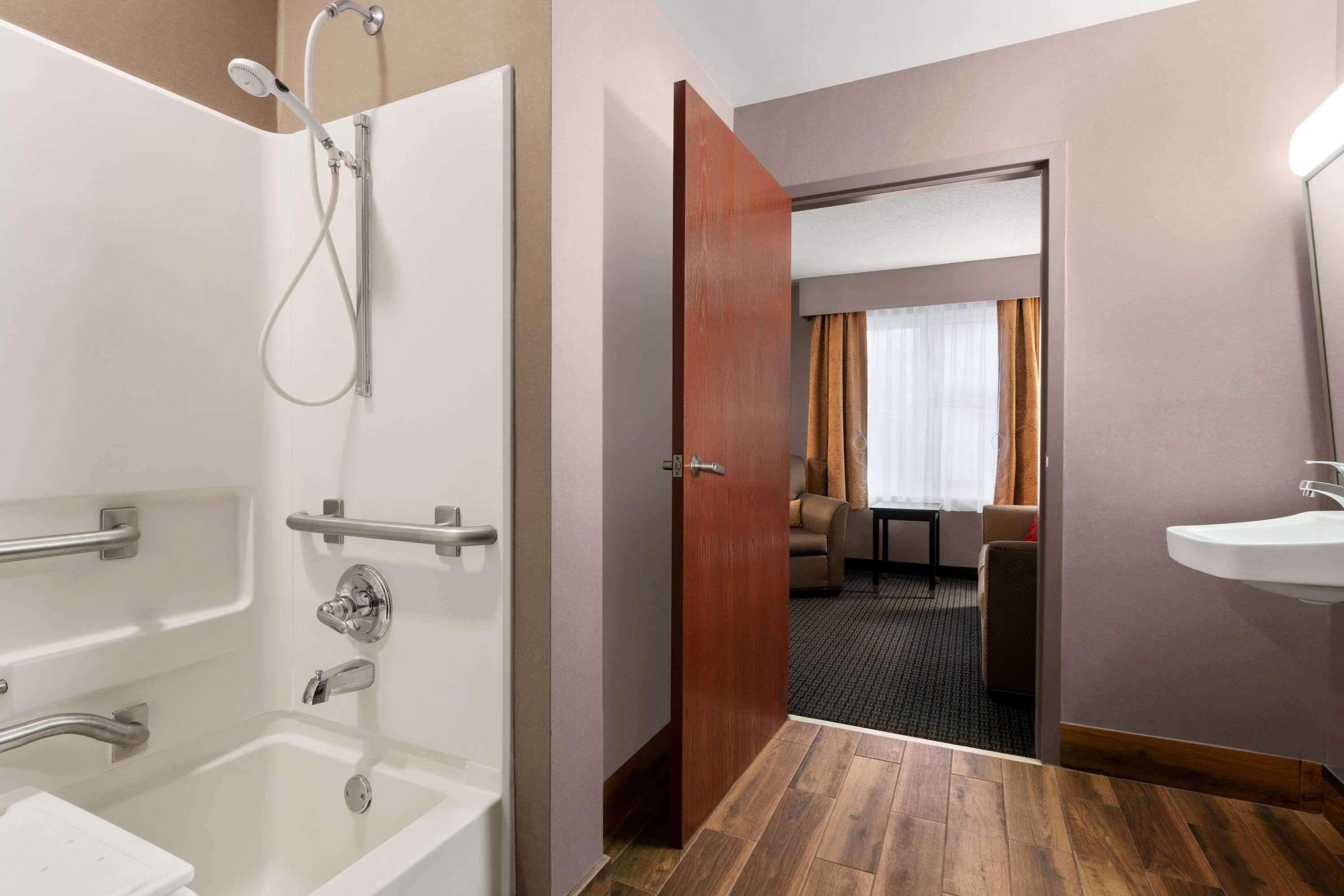 Lancaster Suites Buitenkant foto